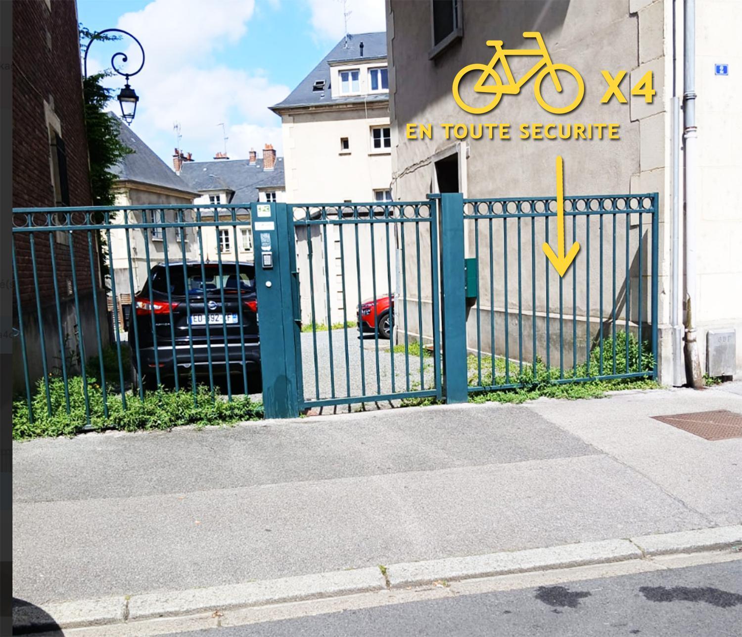 Le Cocon De La Tour -Vip-Compiegne-Hyper Centre Daire Dış mekan fotoğraf
